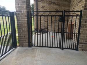 The Advantages of Installing an Automatic Driveway Gate-Texas Fence and Iron